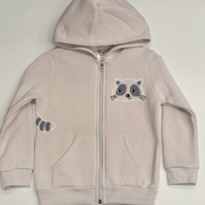 Laste kapuutsiga pusa kassiga