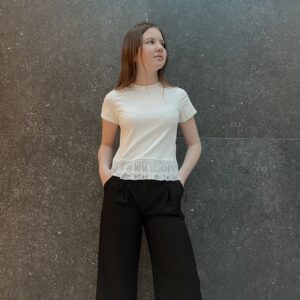 Pluus valge pits äärega